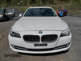 2013 BMW 5 Series 528i xDrive with VIN WBAXH5C55DD107861, listed as a Copart auction lot 55338525 with 91,137 mi miles and Non repairable. Bid and sale history available at DreamBid. Image 5.