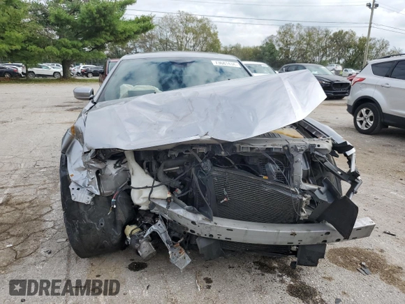 2013 Chrysler 300 S z VIN 2C3CCAGG2DH743939, wystawiony jako Copart lot #73681434 z przebiegiem 169 128 mil mil oraz Szkoda całkowita • Salvage title. Historia ofert i sprzedaży dostępna na DreamBid. Obrazek 5.