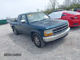 1996 Dodge Dakota with VIN 1B7GL23X2TS583075, listed as a IAAI auction lot 42049233 with 144,020 mi miles and . Bid and sale history available at DreamBid. Image 1.
