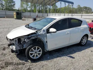 2012 Toyota Prius One z VIN JTDKDTB38C1523545, wystawiony jako Copart lot #53911245 z przebiegiem Nie podano mil oraz Szkoda całkowita • Salvage title. Historia ofert i sprzedaży dostępna na DreamBid. Obrazek 1.