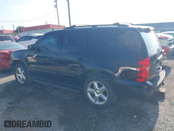 2012 Chevrolet Tahoe LS z VIN 1GNSCAE04CR271133, wystawiony jako IAAI lot #42739581 z przebiegiem 172 439 mil mil oraz . Historia ofert i sprzedaży dostępna na DreamBid. Obrazek 14.