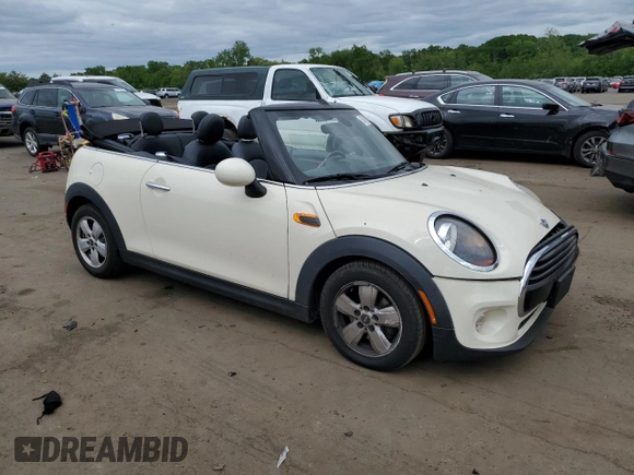 2019 MINI Convertible Cooper с VIN WMWWG5C57K3D01554, выставлен на аукционе Copart как лот 57497795 с пробегом 98 158 миль миль и Списание • Salvage title. История ставок и продаж доступна на DreamBid. Изображение 4.