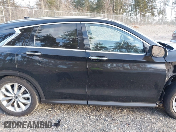 2019 Infiniti QX50 Luxe with VIN 3PCAJ5M34KF126269, listed as a IAAI auction lot 41278165 with 88,413 mi miles and . Bid and sale history available at DreamBid. Image 13.