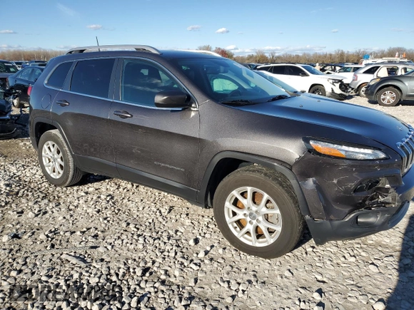 2018 Jeep Cherokee Latitude Plus with VIN 1C4PJMLXXJD517893, listed as a Copart auction lot 81373934 with 49,747 mi miles and Salvage Title. Bid and sale history available at DreamBid. Image 4.