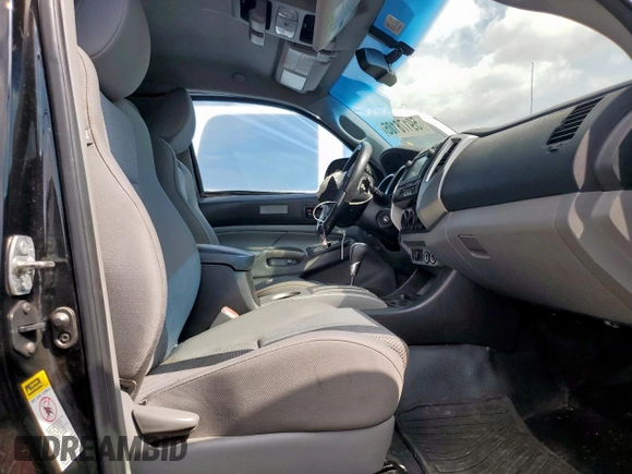 2013 Toyota Tacoma PreRunner z VIN 5TFTU4GN0DX031305, wystawiony jako Copart lot #59178105 z przebiegiem 161 060 mil mil oraz Szkoda całkowita • Salvage title. Historia ofert i sprzedaży dostępna na DreamBid. Obrazek 7.
