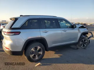 2023 Jeep Grand Cherokee 30th Anniversary z VIN 1C4RJYB64P8862699, wystawiony jako Copart lot #80784374 z przebiegiem 10 284 mil mil oraz Szkoda całkowita • Salvage title. Historia ofert i sprzedaży dostępna na DreamBid. Obrazek 3.