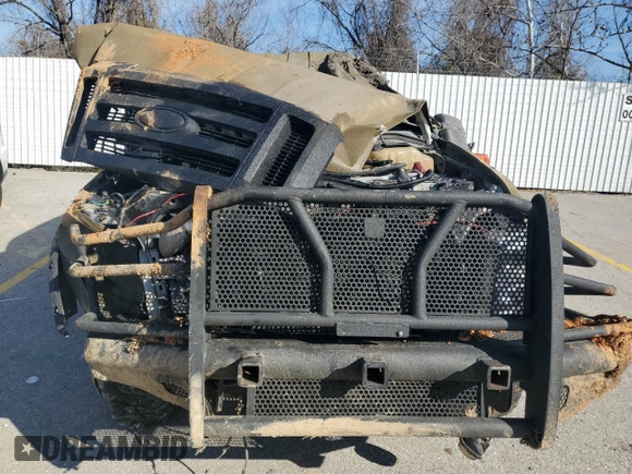 2010 Ford Super Duty F-250 SRW XL with VIN 1FTSW2BR3AEA73396, listed as a Copart auction lot 82243674 with 0 mi miles and Salvage Title. Bid and sale history available at carsss.com. Image 5.