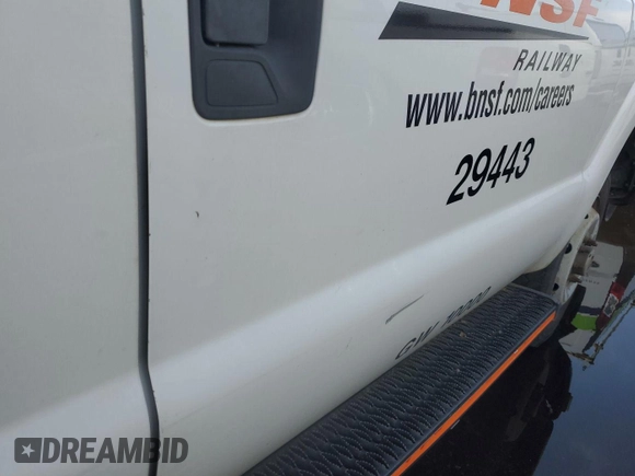 2016 Ford F-250 XLT with VIN 1FT7X2B69GEB70975, listed as a IAAI auction lot 42631424 with 238,000 mi miles and . Bid and sale history available at DreamBid. Image 5.