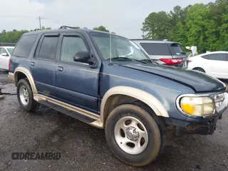 2000 Ford Explorer Eddie Bauer z VIN 1FMZU64E5YUB81536, wystawiony jako IAAI lot #42270655 z przebiegiem 375 868 mil mil oraz . Historia ofert i sprzedaży dostępna na DreamBid. Obrazek 1.