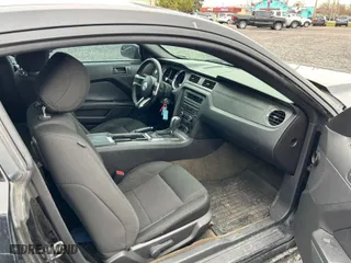 2013 Ford Mustang V6 with VIN 1ZVBP8AM2D5274181, listed as a IAAI auction lot 41913428 with NaN miles. Bid and sale history available at carsss.com. Image 5.