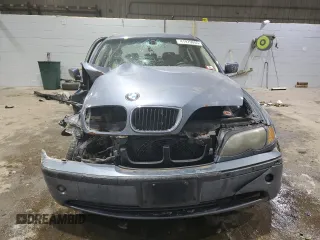 2005 BMW 3 Series 325xi with VIN WBAEU33405PR16909, listed as a Copart auction lot 41979005 with 0 mi miles and Salvage Title. Bid and sale history available at carsss.com. Image 5.