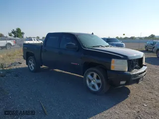 2008 Chevrolet Silverado 1500 LTZ with VIN 2GCFK13Y981340145, listed as a IAAI auction lot 40257243 with 1 mi miles. Bid and sale history available at carsss.com. Image 1.