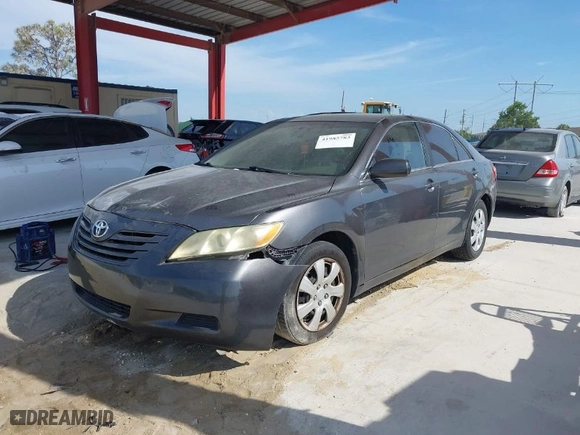 2009 Toyota Camry with VIN 4T1BE46K29U285148, listed as a IAAI auction lot 41985783 with 183,719 mi miles. Bid and sale history available at carsss.com. Image 2.