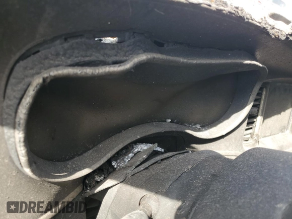 2019 Dodge Charger SRT Hellcat z VIN 2C3CDXL99KH671724, wystawiony jako Copart lot #56719475 z przebiegiem Nie podano mil oraz Szkoda całkowita • Salvage title. Historia ofert i sprzedaży dostępna na DreamBid. Obrazek 9.