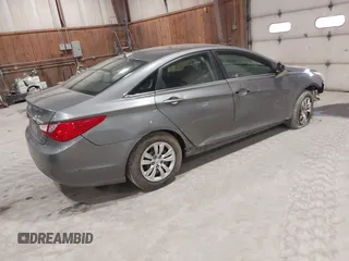 2013 Hyundai Sonata GLS with VIN 5NPEB4AC6DH550506, listed as a IAAI auction lot 41984573 with 153,995 mi miles and . Bid and sale history available at carsss.com. Image 4.