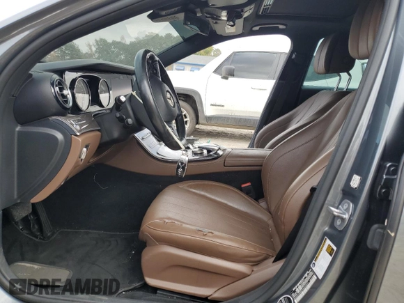 2017 Mercedes-Benz E 300 Luxury with VIN WDDZF4KBXHA063551, listed as a Copart auction lot 84860314 with 134,067 mi miles and Salvage title. Bid and sale history available at DreamBid. Image 7.