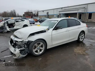 2013 BMW 3 Series 328i xDrive with VIN WBA3B5C5XDF593068, listed as a Copart auction lot 44933655 with 81,193 mi miles and Salvage Title. Bid and sale history available at carsss.com. Image 1.