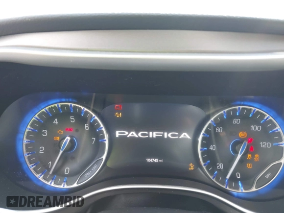 2020 Chrysler Pacifica Touring L Plus z VIN 2C4RC1EG5LR203664, wystawiony jako IAAI lot #42088493 z przebiegiem 104 745 mil mil oraz . Historia ofert i sprzedaży dostępna na DreamBid. Obrazek 7.