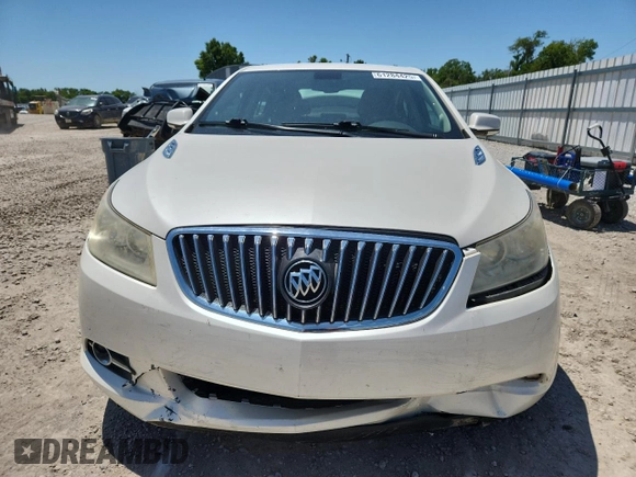 2013 Buick LaCrosse Leather z VIN 1G4GC5E3XDF307972, wystawiony jako Copart lot #61284425 z przebiegiem 108 267 mil mil oraz Czysty tytuł • Clean title. Historia ofert i sprzedaży dostępna na DreamBid. Obrazek 5.