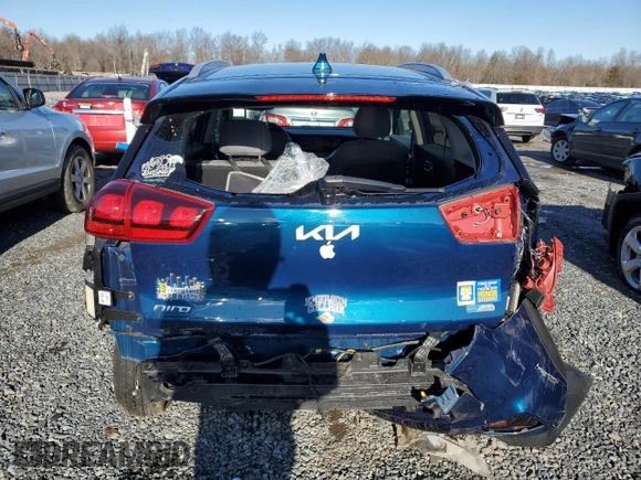 2022 Kia Niro LXS SE with VIN KNDCB3LC7N5533973, listed as a Copart auction lot 84605624 with 38,797 mi miles and Salvage Title. Bid and sale history available at carsss.com. Image 6.