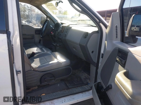 2007 Ford F-150 XL with VIN 1FTRF12237NA38894, listed as a IAAI auction lot 41834362 with 392,011 mi miles. Bid and sale history available at carsss.com. Image 5.
