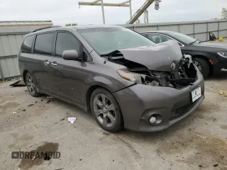 2014 Toyota Sienna SE с VIN 5TDXK3DC1ES519741, выставлен на аукционе Copart как лот 53892035 с пробегом Не указан миль и Списание • Salvage title. История ставок и продаж доступна на DreamBid. Изображение 4.