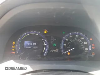 2010 Lexus HS 250h z VIN JTHBB1BAXA2007122, wystawiony jako Copart lot #58576895 z przebiegiem 254 826 mil mil oraz Szkoda całkowita • Salvage title. Historia ofert i sprzedaży dostępna na DreamBid. Obrazek 9.