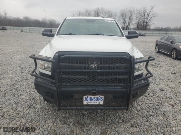 2018 Ram 2500 Tradesman with VIN 3C6UR5HJ2JG288495, listed as a Copart auction lot 86316144 with 103,451 mi miles and Clean Title. Bid and sale history available at carsss.com. Image 5.
