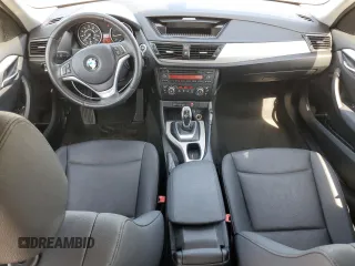 2014 BMW X1 sDrive28i z VIN WBAVM1C51EVW49045, wystawiony jako Copart lot #59548915 z przebiegiem 140 853 mil mil oraz Czysty tytuł • Clean title. Historia ofert i sprzedaży dostępna na DreamBid. Obrazek 8.