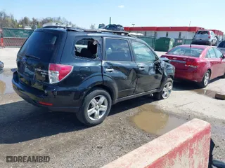 2010 Subaru Forester 2.5X Premium with VIN JF2SH6CC1AH795283, listed as a IAAI auction lot 41933823 with 170,902 mi miles. Bid and sale history available at carsss.com. Image 4.
