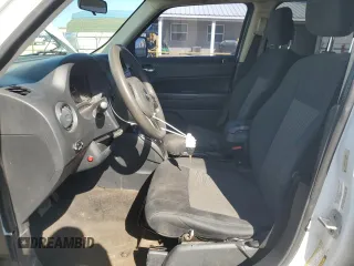 2014 Jeep Patriot Sport with VIN 1C4NJRBB7ED728808, listed as a Copart auction lot 51822075 with 187,771 mi miles and Salvage Title. Bid and sale history available at DreamBid. Image 7.