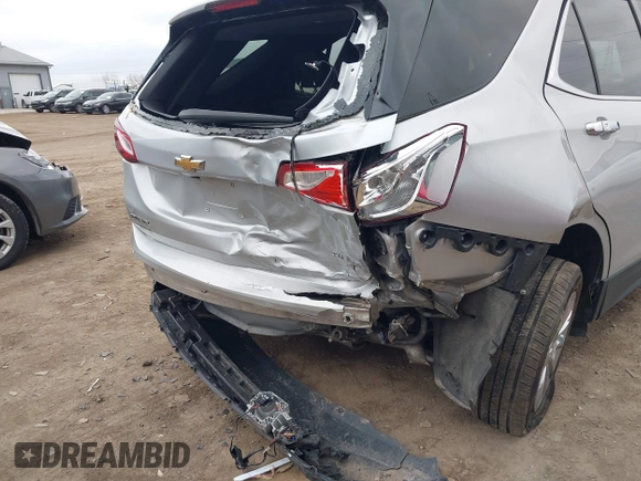 2018 Chevrolet Equinox LT with VIN 2GNAXSEV7J6277275, listed as a IAAI auction lot 41844535 with 140,000 mi miles. Bid and sale history available at carsss.com. Image 6.
