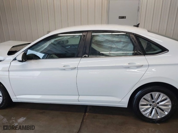 2020 Volkswagen Jetta S with VIN 3VWN57BU3LM091943, listed as a IAAI auction lot 41292319 with 83,995 mi miles. Bid and sale history available at carsss.com. Image 14.