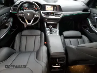 2021 BMW 3 Series 330i z VIN 3MW5R1J05M8C17195, wystawiony jako Copart lot #51162815 z przebiegiem 64 291 mil mil oraz Szkoda całkowita • Salvage title. Historia ofert i sprzedaży dostępna na DreamBid. Obrazek 8.