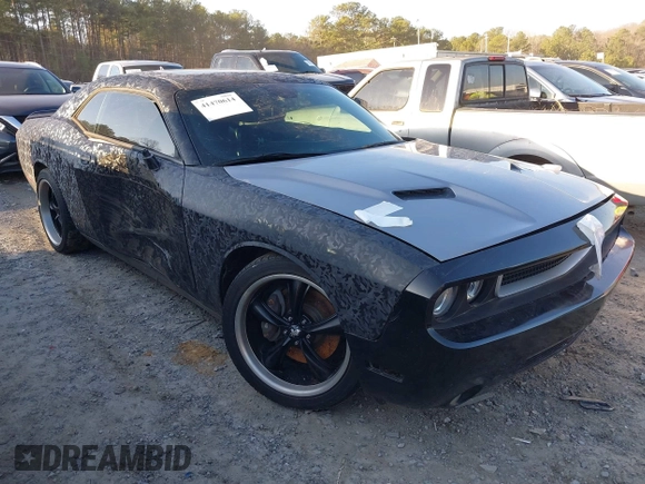 2016 Dodge Challenger R/T Scat Pack z VIN 2C3CDZFJ5GH177997, wystawiony jako IAAI lot #41470614 z przebiegiem 52 728 mil mil oraz . Historia ofert i sprzedaży dostępna na DreamBid. Obrazek 13.