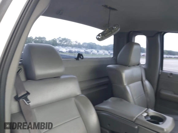 2004 Ford F-150 XL с VIN 1FTRF12W24NB79082, выставлен на аукционе IAAI как лот 42381610 с пробегом Не указан миль и . История ставок и продаж доступна на DreamBid. Изображение 8.