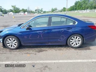 2015 Subaru Legacy Premium с VIN 4S3BNAF62F3033004, выставлен на аукционе IAAI как лот 42475093 с пробегом 67 588 миль миль и . История ставок и продаж доступна на DreamBid. Изображение 14.