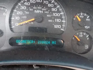 2005 Chevrolet Tahoe LT with VIN 1GNEC13T45R181817, listed as a IAAI auction lot 41607441 with 280,024 mi miles. Bid and sale history available at carsss.com. Image 7.
