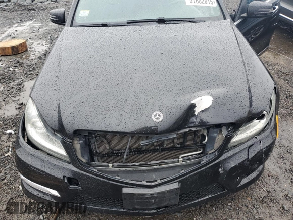 2013 Mercedes-Benz C 300 Sport with VIN WDDGF8AB7DR275335, listed as a Copart auction lot 51602815 with 139,423 mi miles and Clean Title. Bid and sale history available at DreamBid. Image 11.