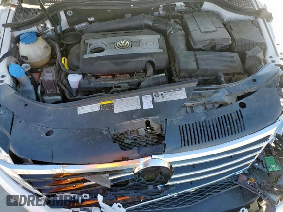 2014 Volkswagen CC Sport with VIN WVWBP7AN7EE506085, listed as a Copart auction lot 48038605 with 120,841 mi miles and Clean Title. Bid and sale history available at carsss.com. Image 11.