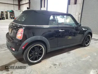 2012 MINI Convertible S z VIN WMWZP3C52CT250657, wystawiony jako Copart lot #83876114 z przebiegiem 18 511 mil mil oraz Szkoda całkowita • Salvage title. Historia ofert i sprzedaży dostępna na DreamBid. Obrazek 3.