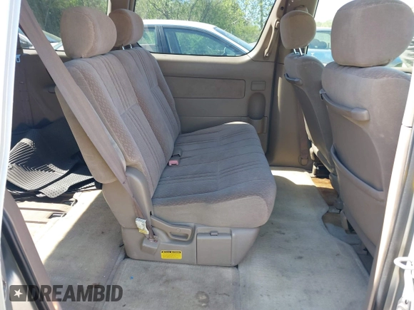 2002 Toyota Sienna CE with VIN 4T3ZF19C02U422910, listed as a IAAI auction lot 41815071 with 267,488 mi miles. Bid and sale history available at carsss.com. Image 8.