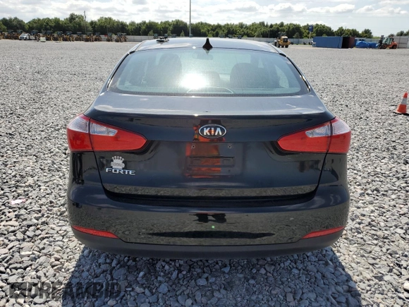 2016 Kia Forte LX z VIN KNAFK4A68G5543007, wystawiony jako Copart lot #56018925 z przebiegiem 102 047 mil mil oraz Nie do naprawy • Non repairable. Historia ofert i sprzedaży dostępna na DreamBid. Obrazek 6.