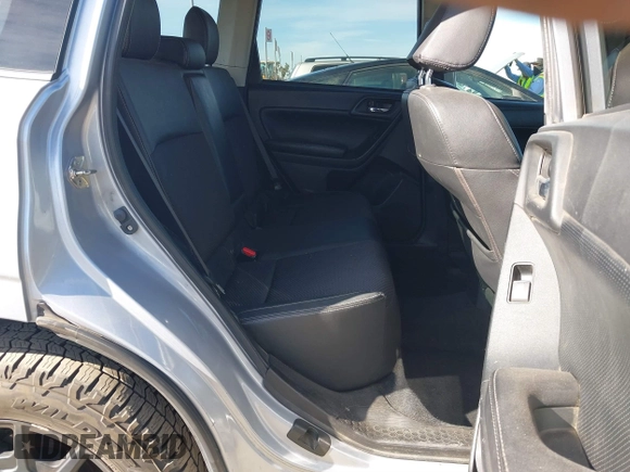 2017 Subaru Forester Premium with VIN JF2SJGEC5HH450517, listed as a IAAI auction lot 41425339 with 185,885 mi miles. Bid and sale history available at carsss.com. Image 8.