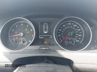 2019 Volkswagen Golf S z VIN 3VWH17AUXKM501078, wystawiony jako IAAI lot #42158280 z przebiegiem 57 049 mil mil oraz . Historia ofert i sprzedaży dostępna na DreamBid. Obrazek 7.