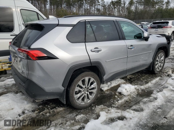 2024 Toyota RAV4 XLE Premium with VIN 2T3A1RFVXRC458826, listed as a Copart auction lot 41508165 with 22,498 mi miles and Salvage Title. Bid and sale history available at carsss.com. Image 3.
