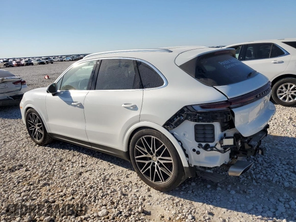 2024 Porsche Cayenne z VIN WP1AA2AY4RDA08608, wystawiony jako Copart lot #45282695 z przebiegiem Nie podano mil oraz Szkoda całkowita • Salvage title. Historia ofert i sprzedaży dostępna na DreamBid. Obrazek 2.