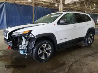 2015 Jeep Cherokee Trailhawk with VIN 1C4PJMBS2FW770370, listed as a Copart auction lot 50920795 with 170,119 mi miles and Clean Title. Bid and sale history available at carsss.com. Image 1.