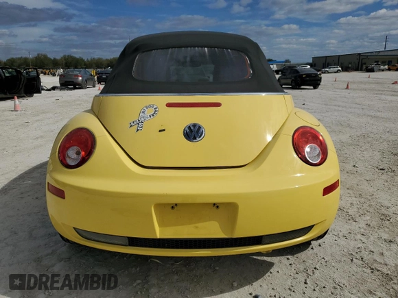 2008 Volkswagen Beetle SE with VIN 3VWRF31Y68M415714, listed as a Copart auction lot 41747365 with 84,406 mi miles and Salvage title. Bid and sale history available at DreamBid. Image 6.