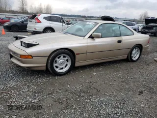 1995 BMW 8 Series z VIN WBAEF6328SCC89764, wystawiony jako Copart lot #82695124 z przebiegiem 94 177 mil mil oraz Czysty tytuł • Clean title. Historia ofert i sprzedaży dostępna na DreamBid. Obrazek 1.